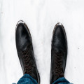 Welke maat UGG Classic Mini neem je als je tussen twee maten in zit