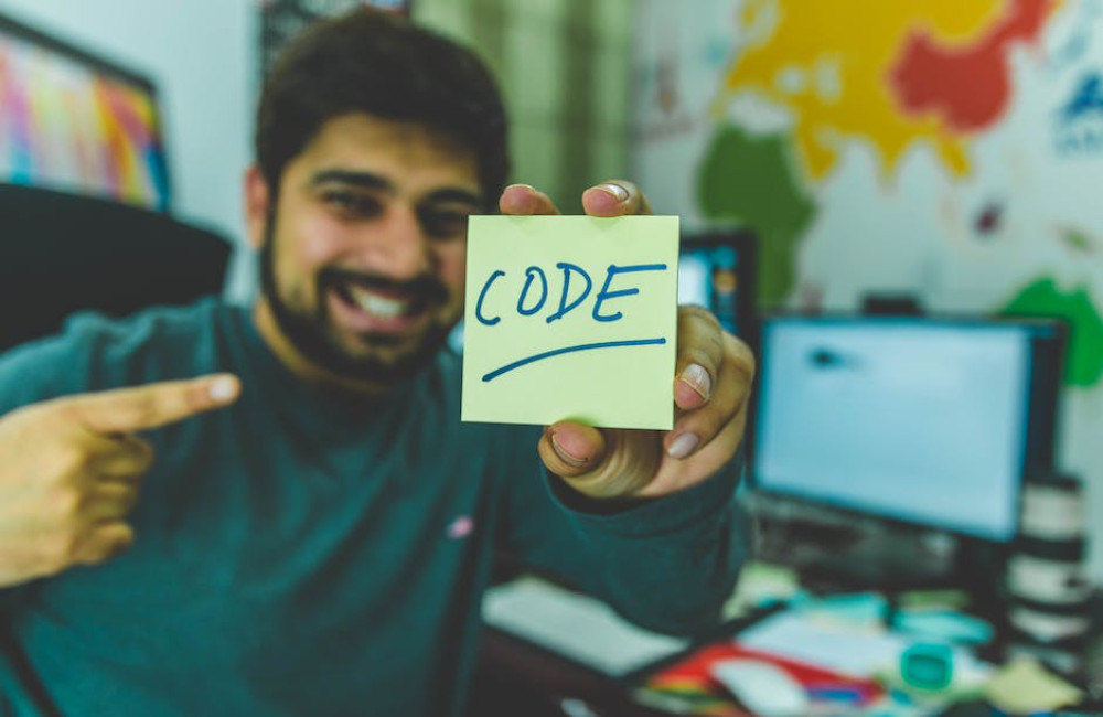 Wat is Java en wat maakt het anders dan andere programmeertalen?